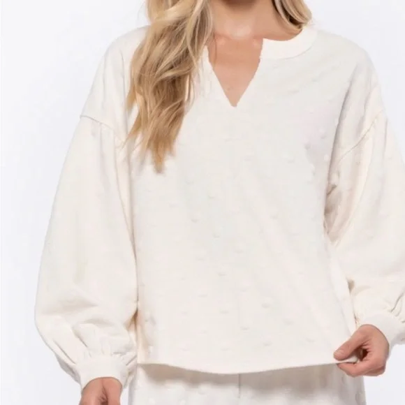 White 2 piece dot sweatshirt set - Picture 5 of 5